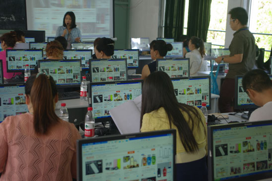 帮助开网店 实现致富梦--杭州市科技工作者服务