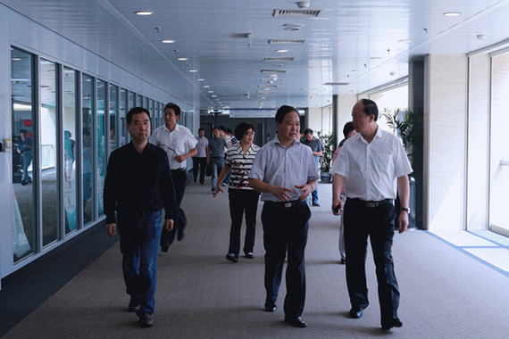 沈孔良主席接待郑州市管城回族区人民政府考察