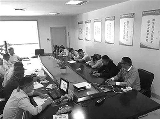 杭州西博车展明天启幕 车商杀公鸡 饮血酒誓师