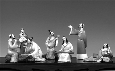 高级工艺美术师张顺忠的《竹林七贤》 