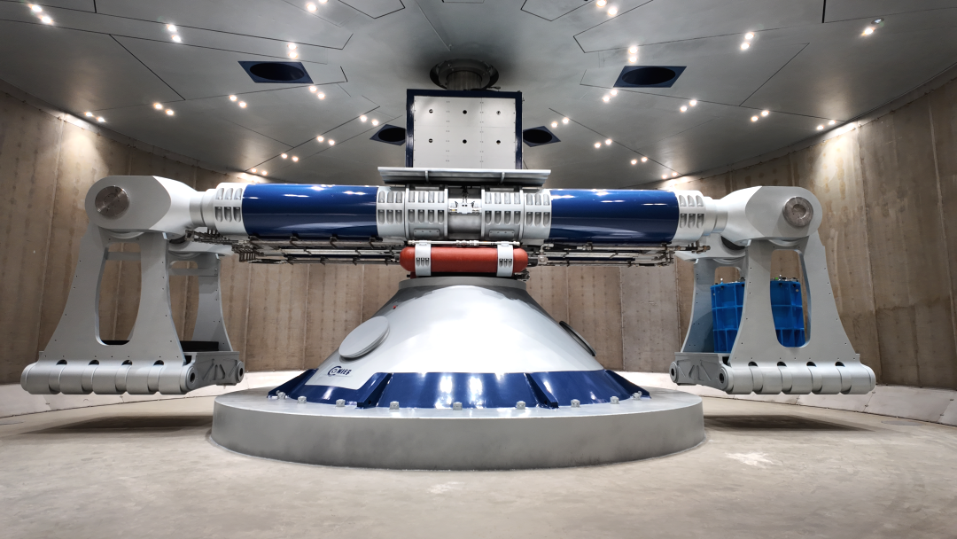 浙江首个国家重大科技基础设施——超重力离心模拟与实验装置启动的首台离心机主机“CHIEF1300”