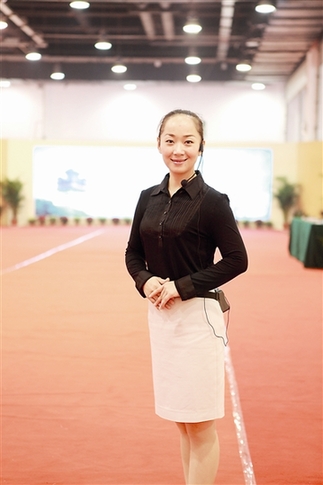 做一名出色的民间外交官记市政协委员杭州市金牌导游员吴娜佳