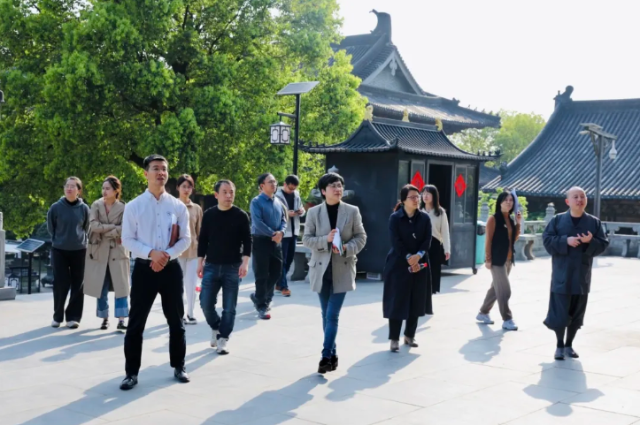 调研组先后来到磐石堂,东海寺,冯家溇教堂三处省,市级宗教中国化场所