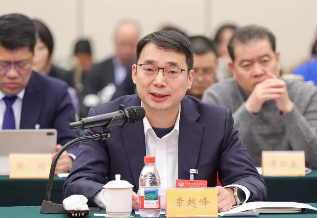 1月21日联组会议 朱旭洁摄 (9).JPG