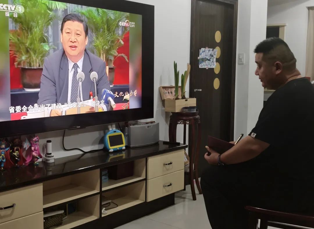 张国庆.jpeg