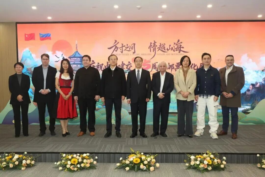 开幕式现场 微信图片_2026-01-29_152001_460.jpg